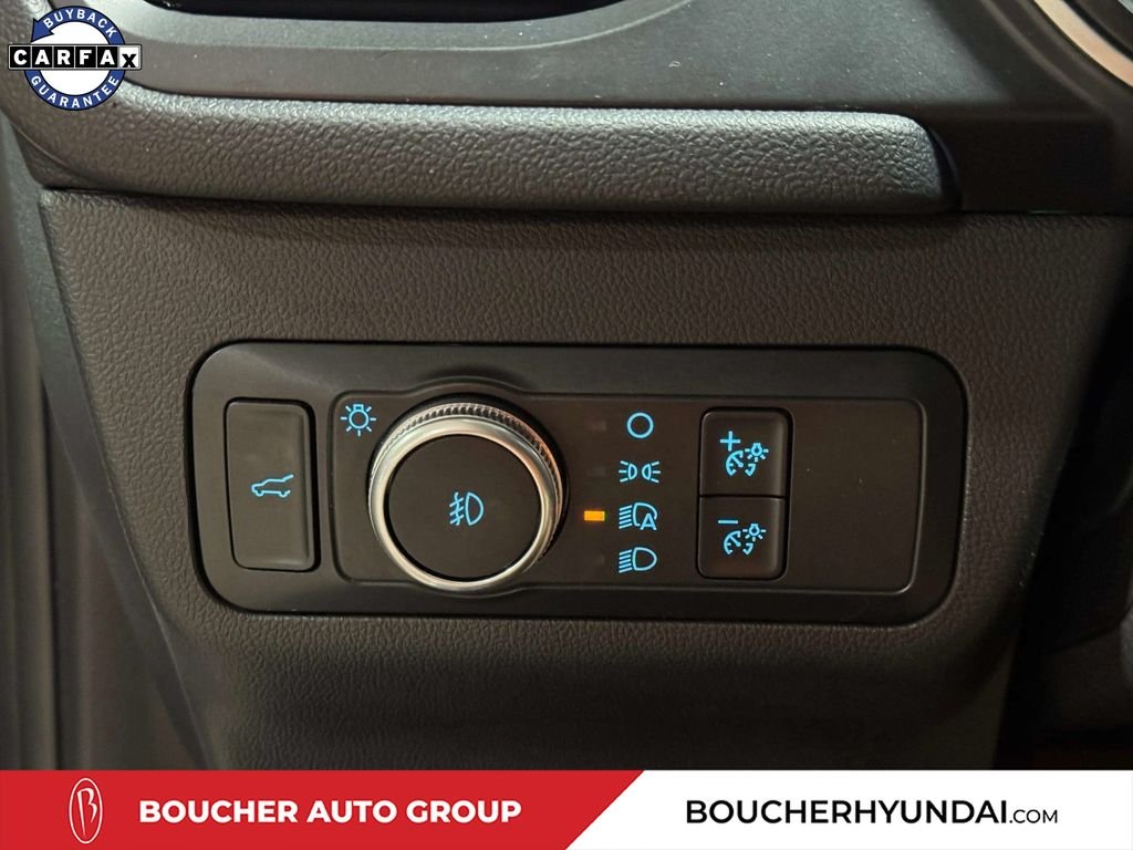 Used 2020 White Metallic Ford SEL image 19
