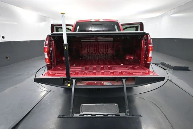 Used 2018 Red Ford XLT image 40