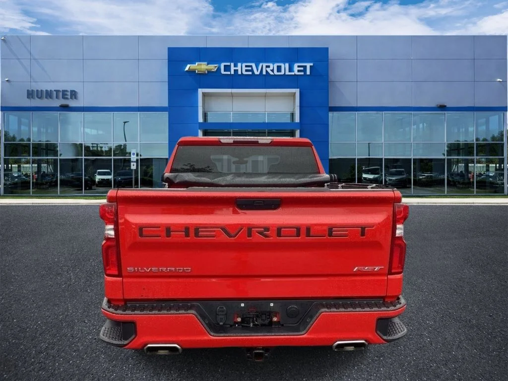 Used 2022 Red Hot Chevrolet RST image 3