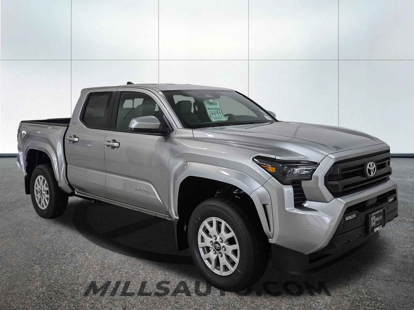 2026 Toyota Tacoma SR5 - Photo 10
