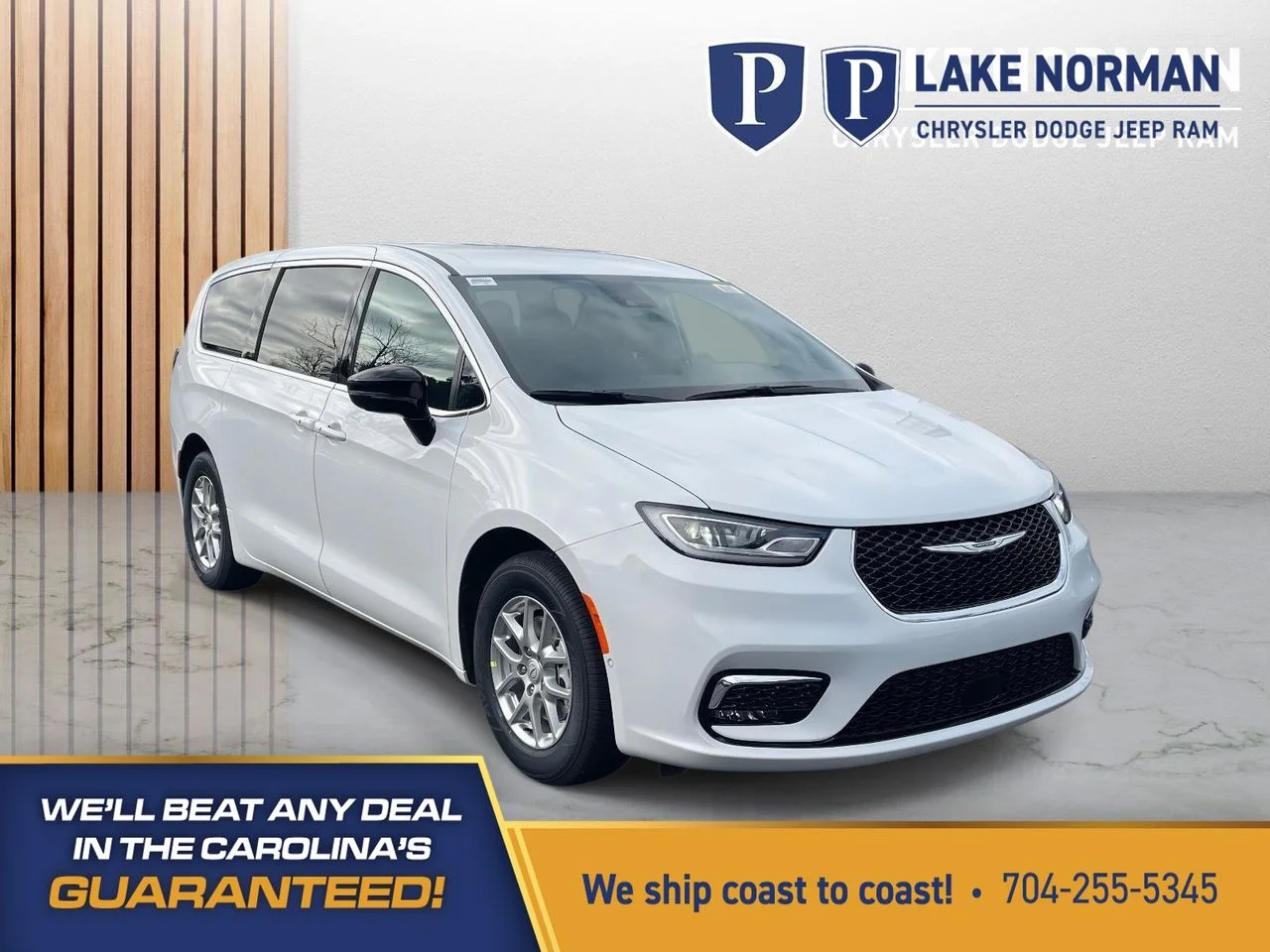 2026 Chrysler Pacifica Select's photo