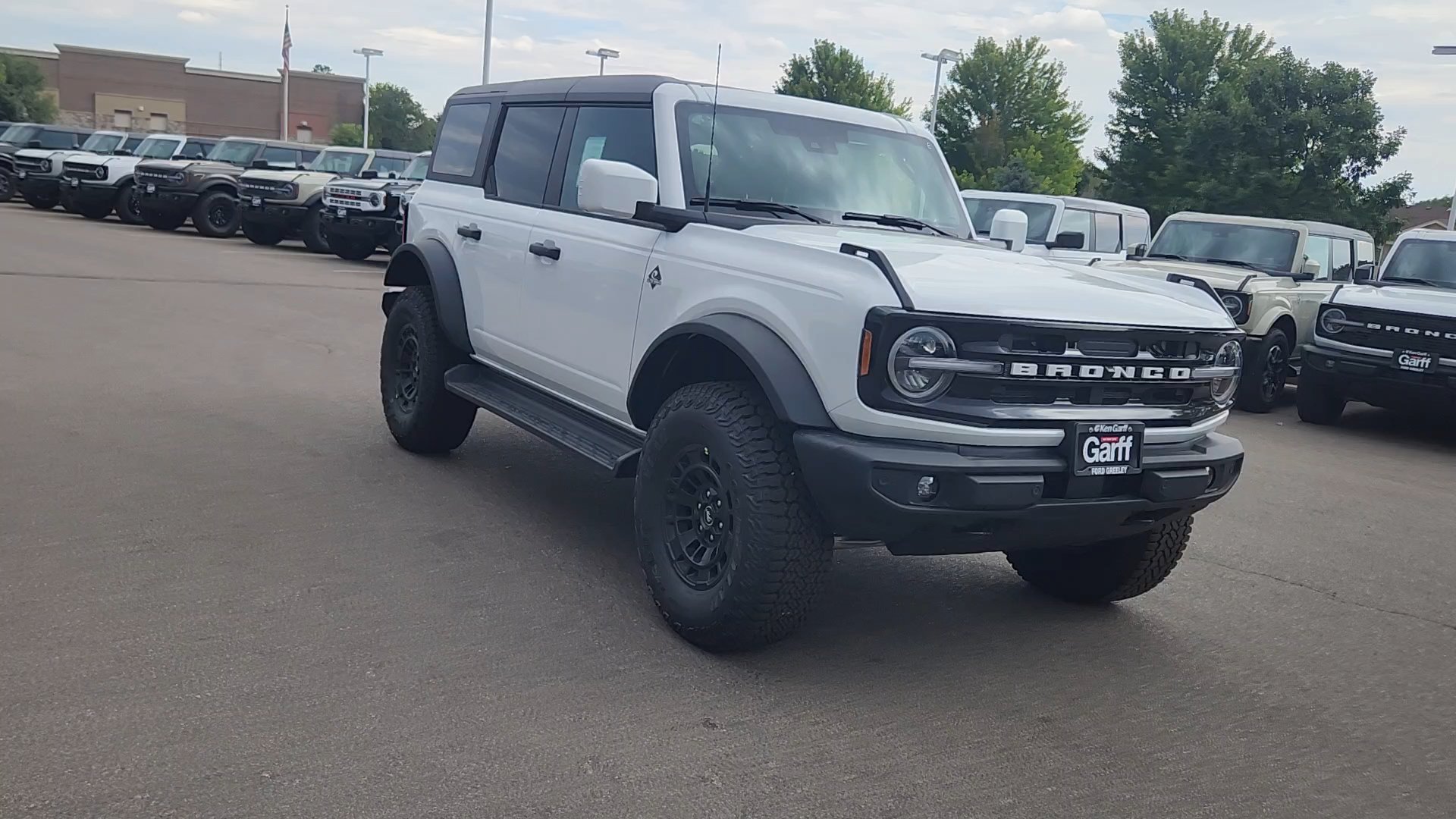 New 2026 Oxford White Ford Outer Banks image 14