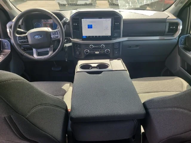 Used 2025 Gray Ford XLT image 14
