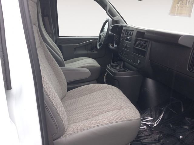 2025 Chevrolet Express Cargo Work Van - Photo 12