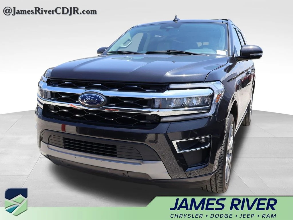 Used 2024 Gray Ford Limited image 3