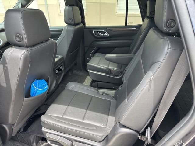 Used 2022 Gray Chevrolet Z71 image 9