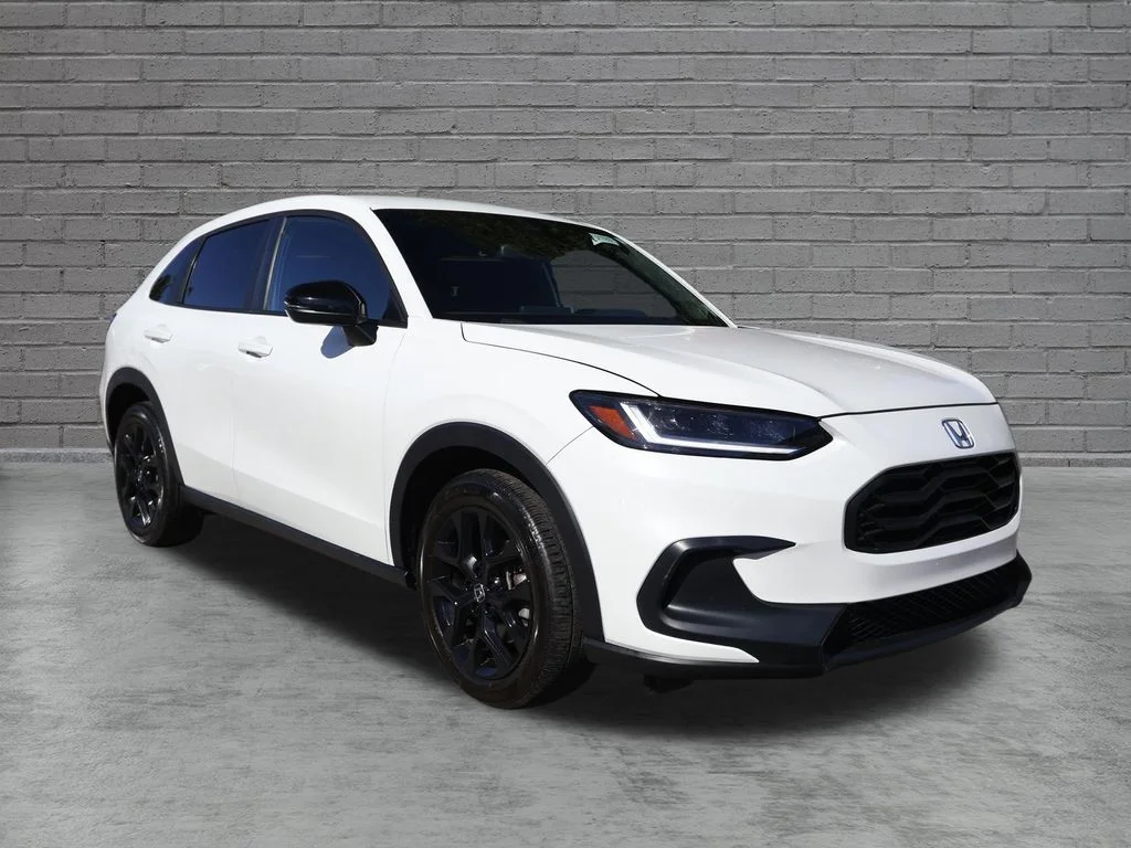 Used 2023 Platinum White Pearl Honda Sport image 4