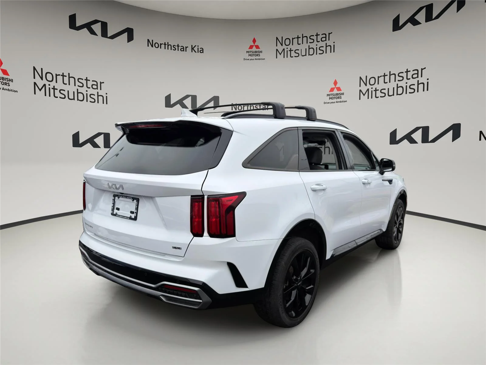 Used 2023 Glacial White Pearl Kia SX image 4