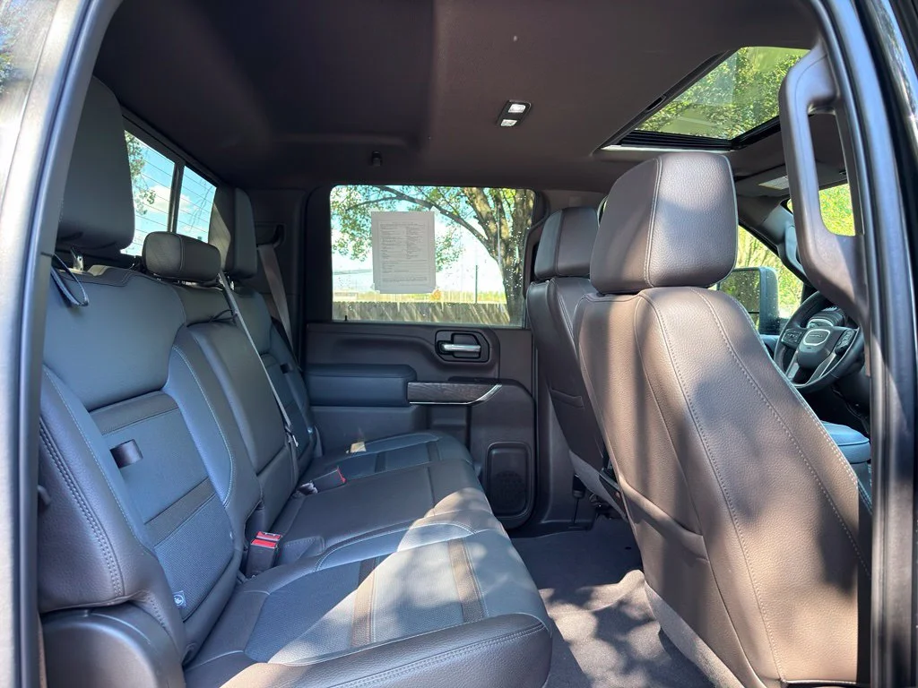 Used 2021 Black GMC Denali image 32