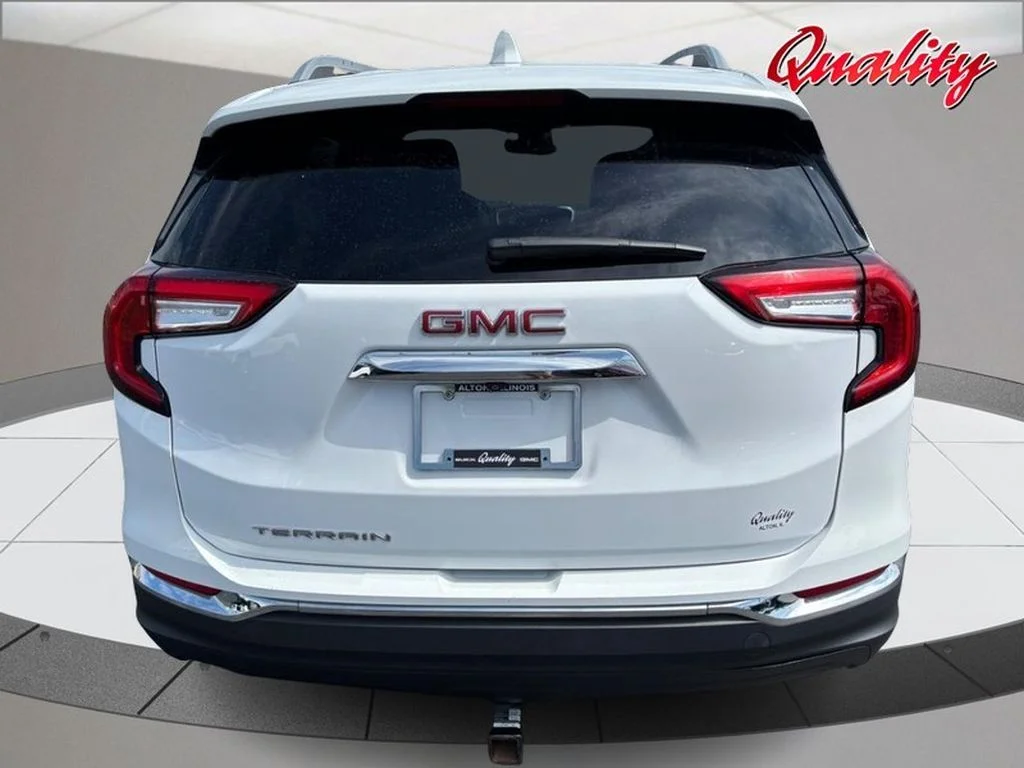 Used 2024 Summit White GMC SLT image 4