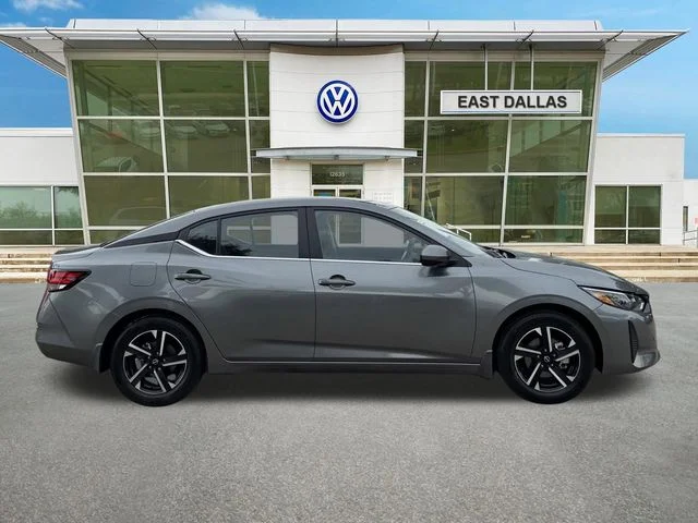Used 2025 Gray Nissan SV image 2