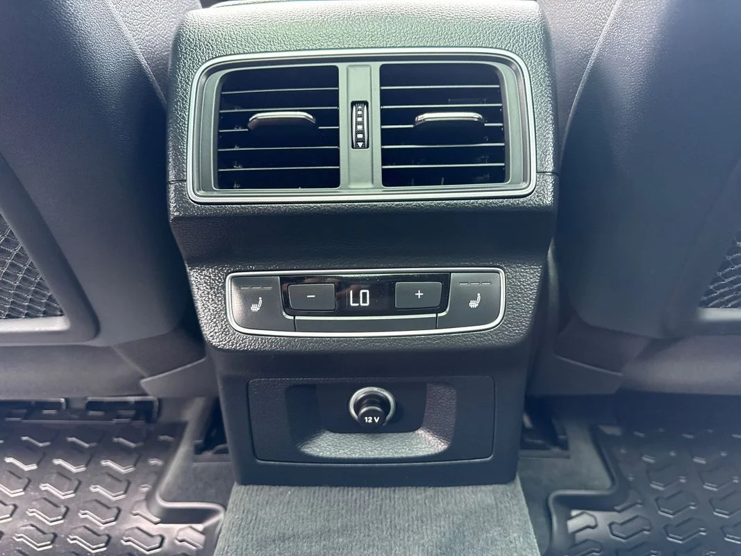 Used 2018  Audi 2.0T Premium image 18