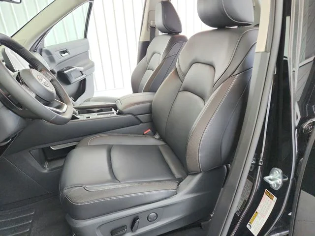 Used 2025 Black Nissan SL image 19