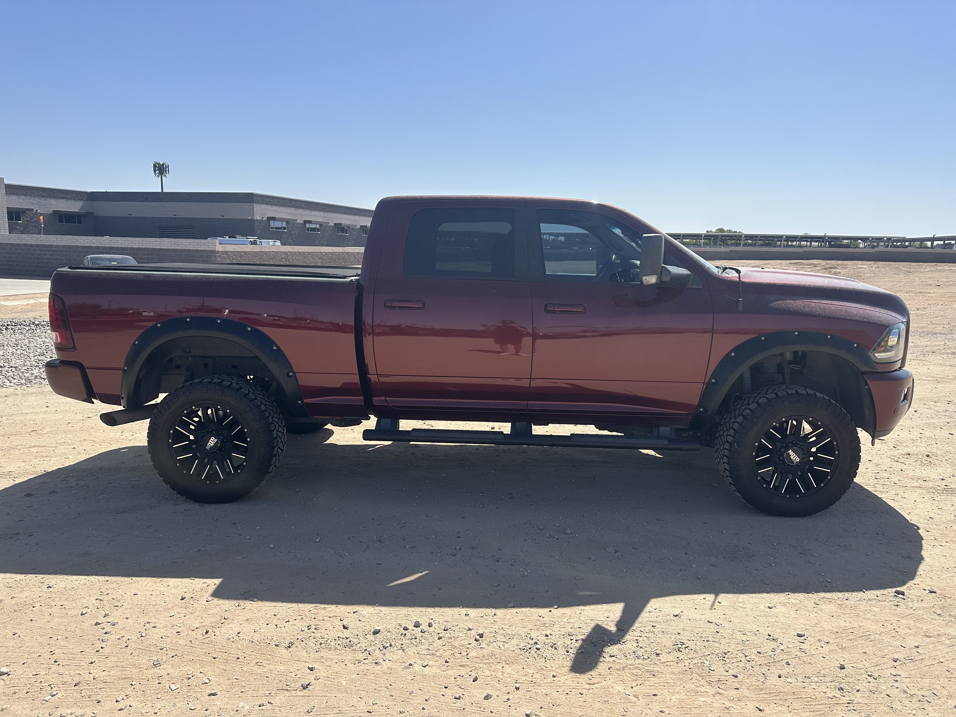 Used 2018 Delmonico Red Pearlcoat Ram Laramie image 6