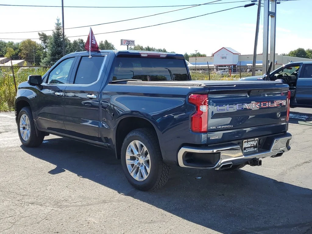 Used 2020 NORTHSKY BLUE METALLIC Chevrolet LTZ image 4