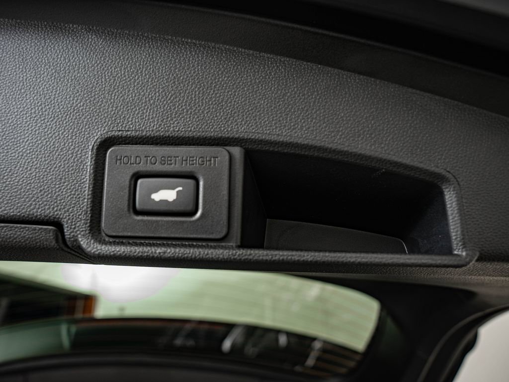 New 2026 Liquid Carbon Metallic Acura Advance Package image 39