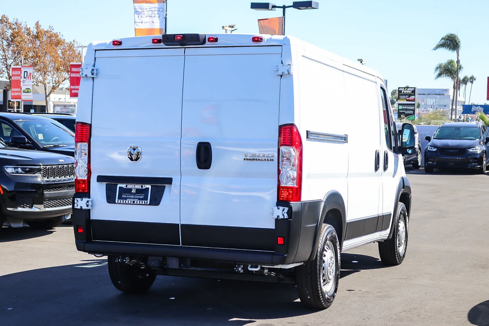 New 2027 Bright White Clearcoat RAM Tradesman image 4