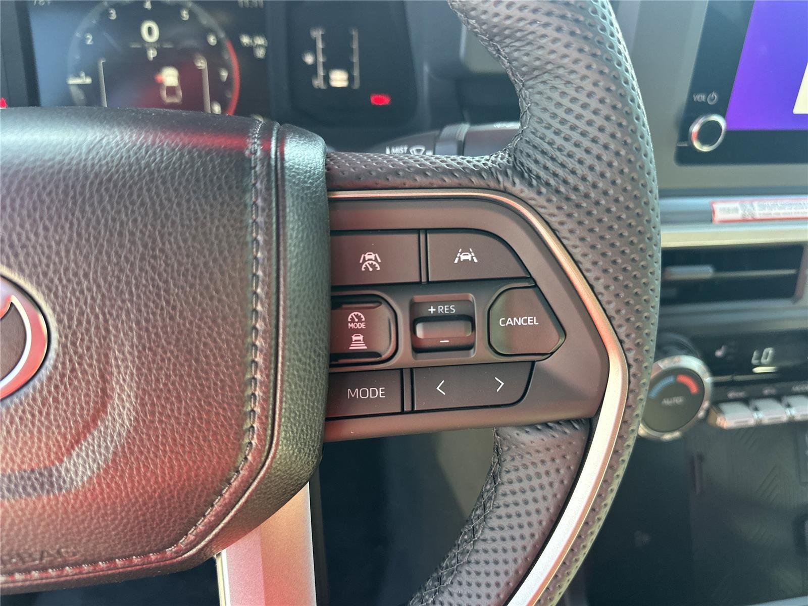 2026 Toyota Tacoma SR5 - Photo 10