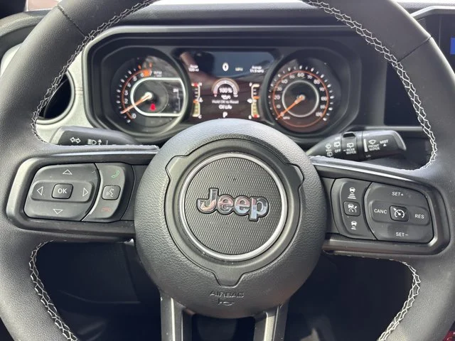 2025 Jeep Wrangler 4-Door Willys - Photo 26