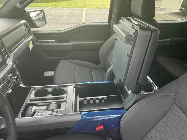 New 2026 Carbonized Gray Metallic Ford XLT image 63