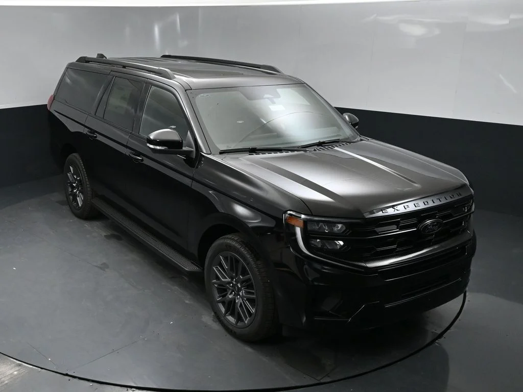 New 2026 Black Ford Platinum image 35