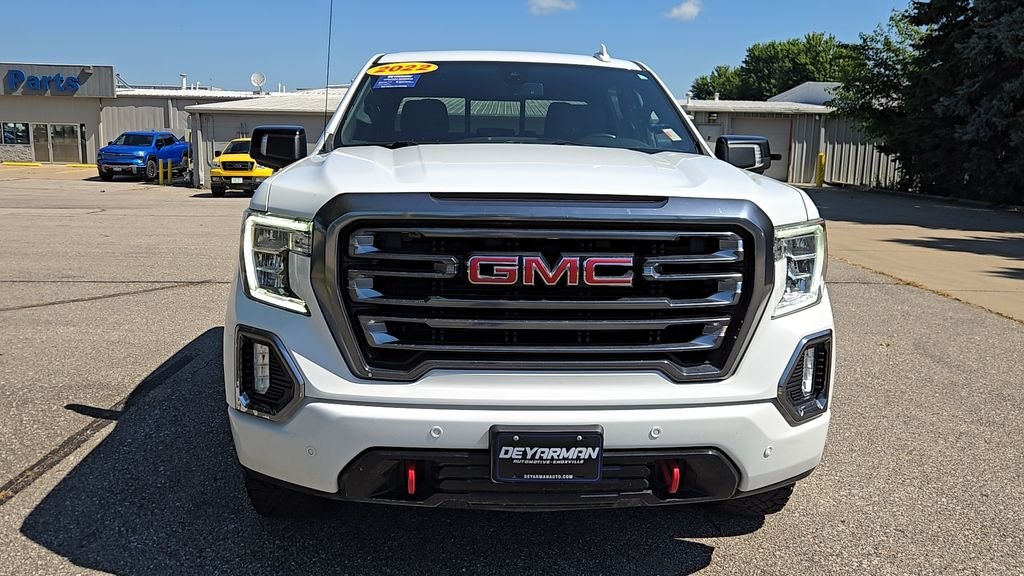 Used 2022 White GMC AT4 image 3