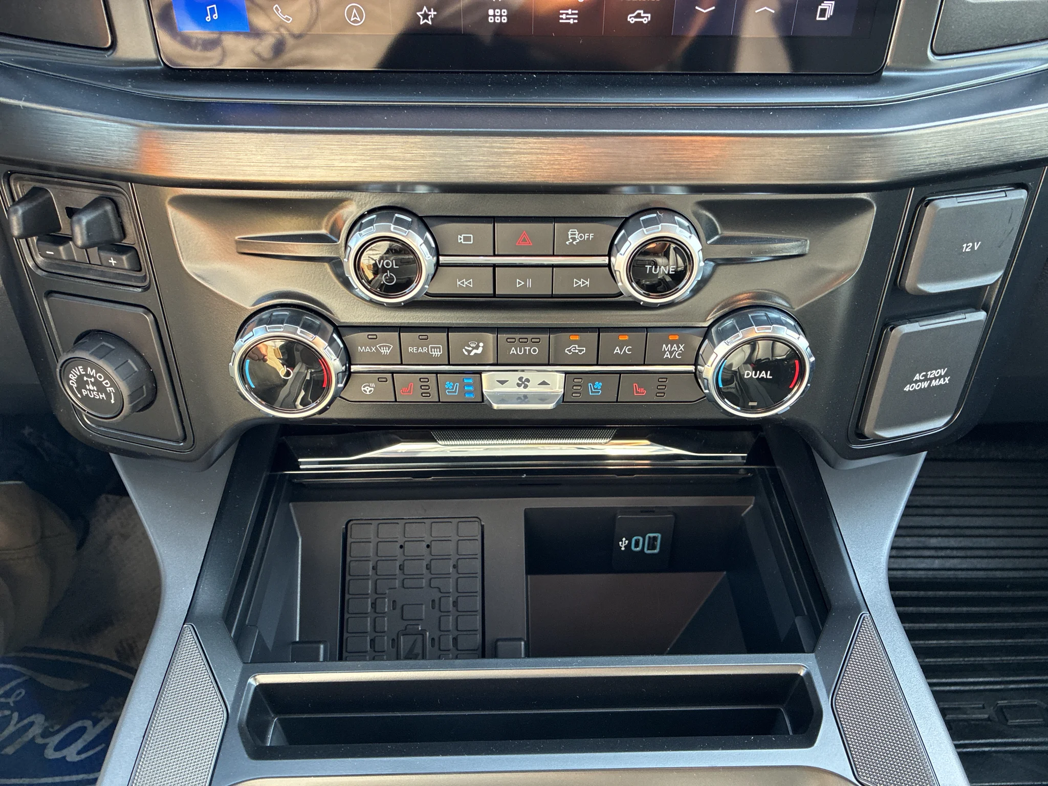 2026 Ford F-350 Super Duty Lariat - Photo 16