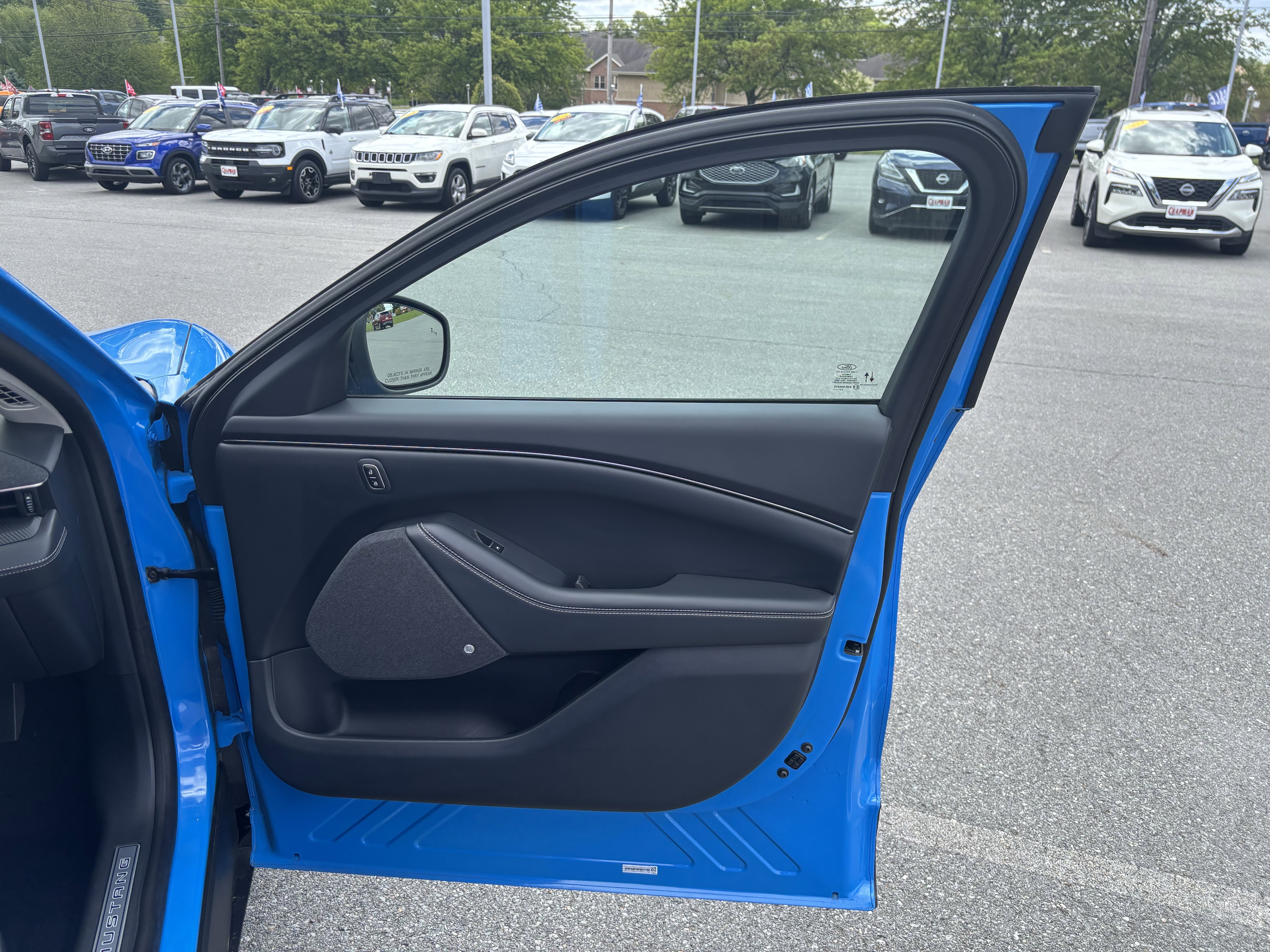 Used 2023 Blue Ford Premium image 33