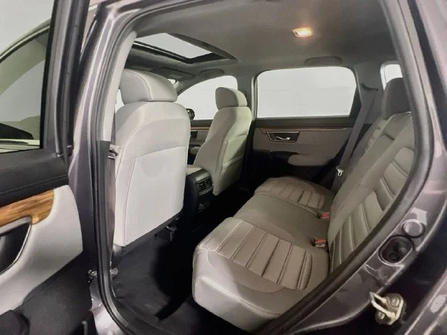 Used 2019  Honda EX image 17