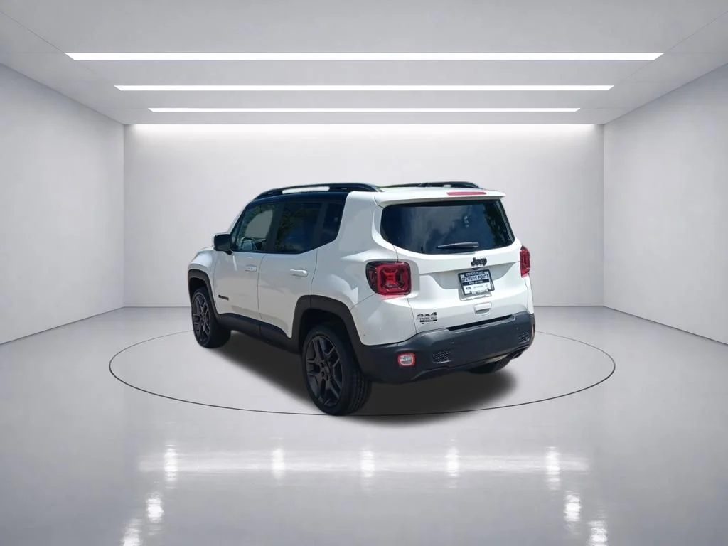 Used 2020 Alpine White Clearcoat Jeep Limited image 5