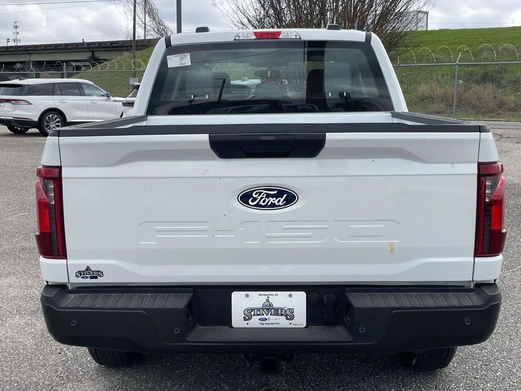 New 2026 White Ford XL image 4