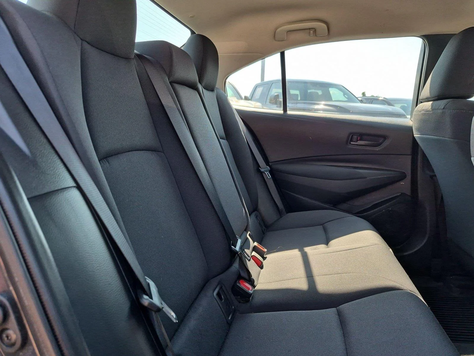 Used 2025 Underground Toyota LE image 32