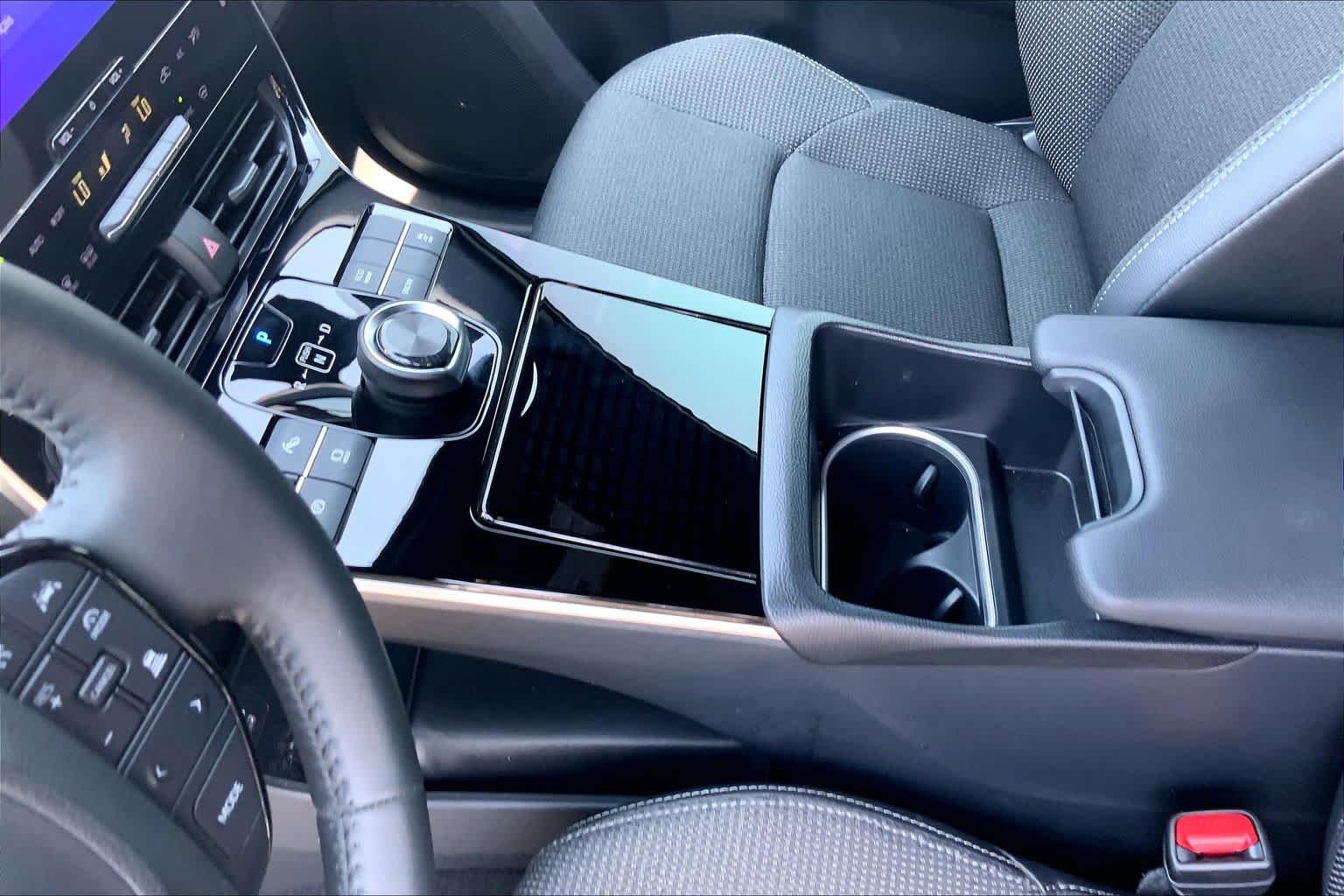 Used 2024 Wind Chill Pearl Toyota XLE image 16