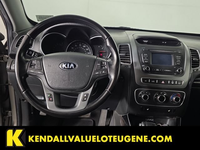 Used 2014 Silver Kia LX image 9