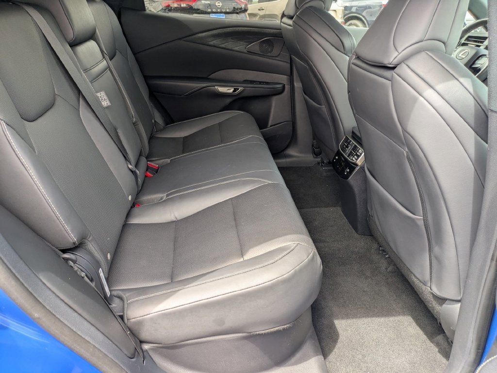 Used 2023  Lexus 350 F Sport Handling image 28