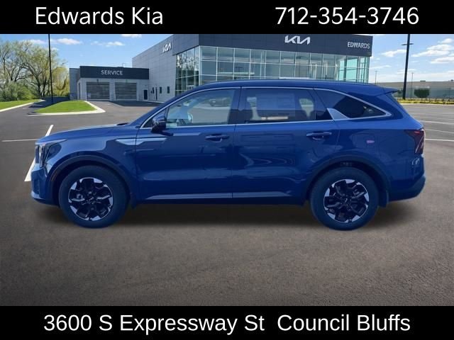 2025 Kia Sorento S - Photo 12