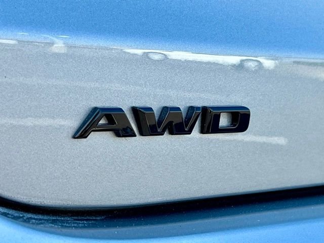 Used 2024 Silver Cadillac Sport image 9