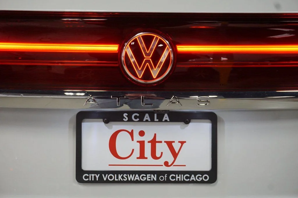 New 2026 White Volkswagen SE w/Technology image 36