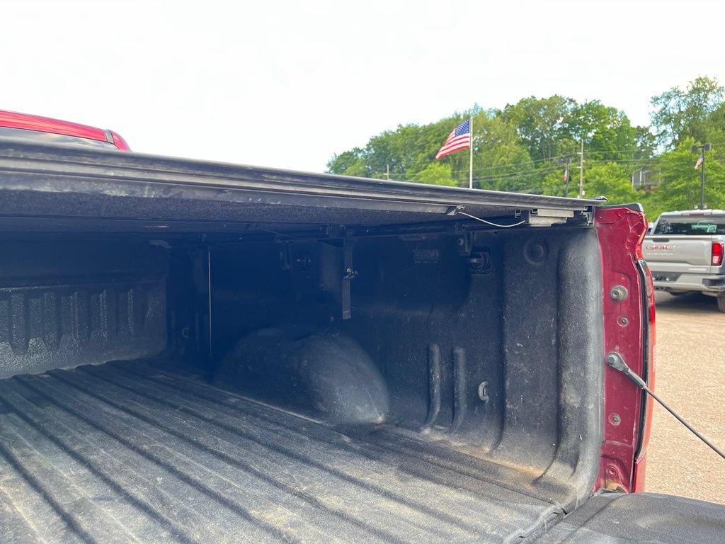 Used 2019 RED QUARTZ TINTCOAT GMC SLE image 14