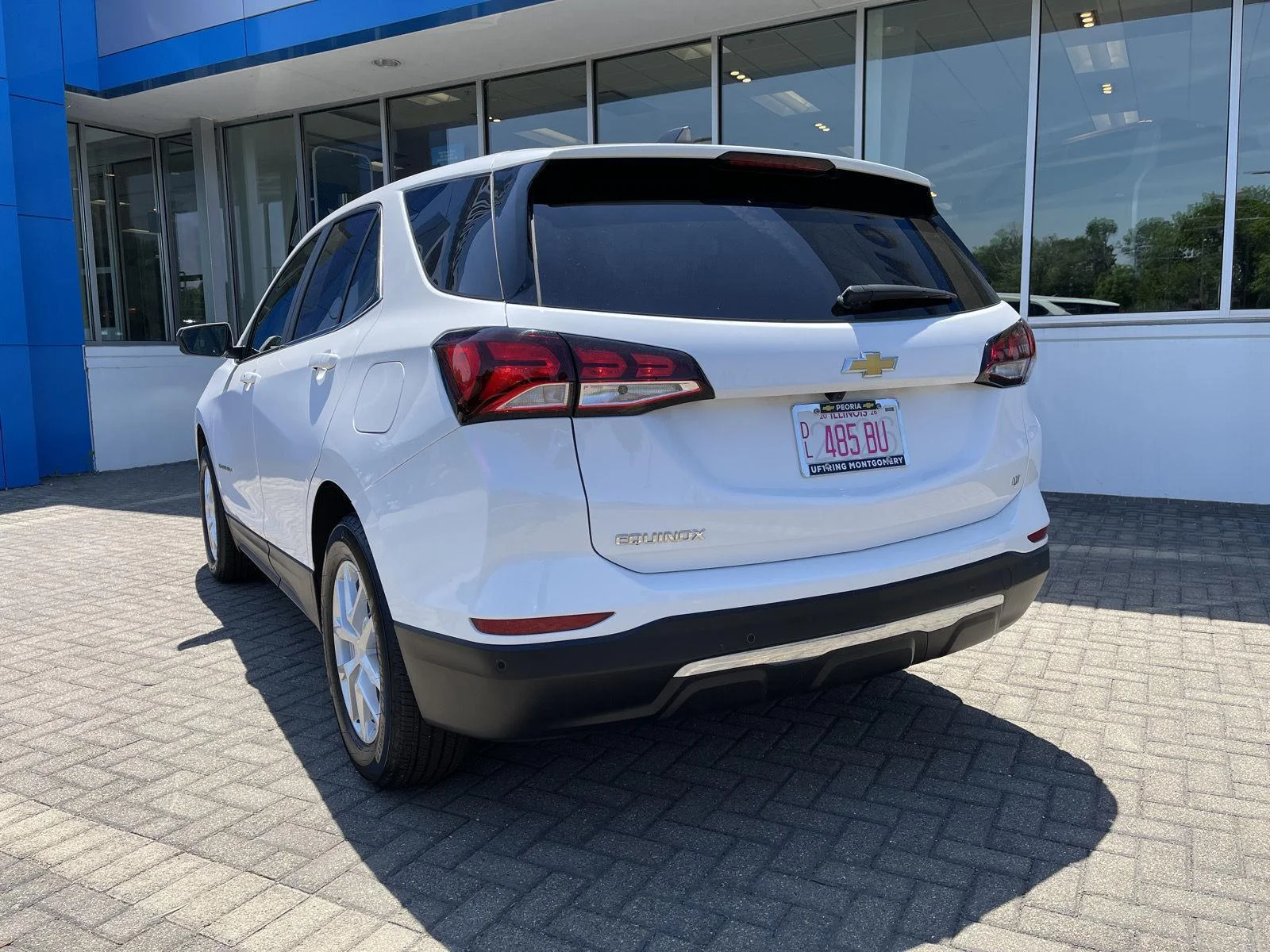 Used 2024 Summit White Chevrolet LT image 3