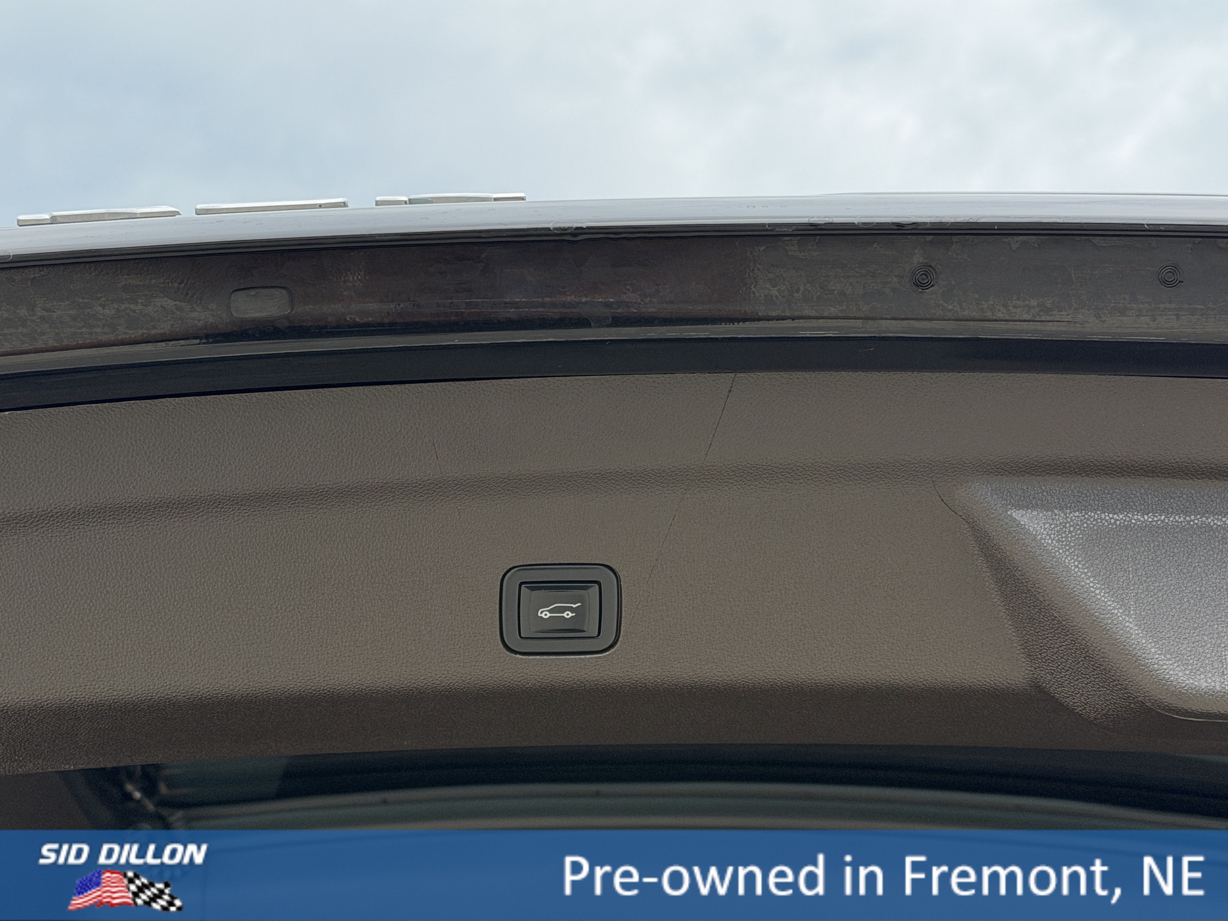 Used 2022 Onyx Black GMC Denali image 7