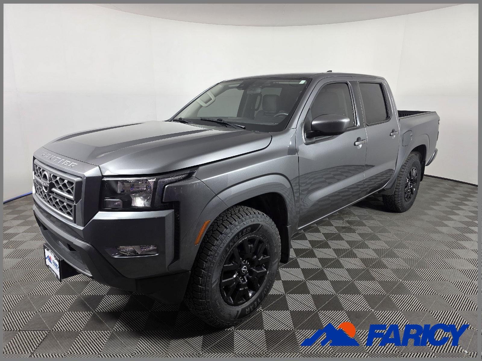 2022 Nissan Frontier SV Crew Cab 4X4 SWB's photo