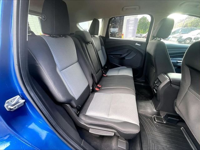Used 2017 Blue Ford SE image 22