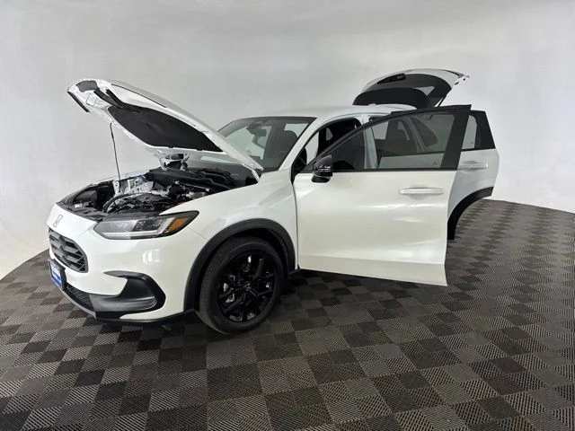 Used 2025 White Honda Sport image 12