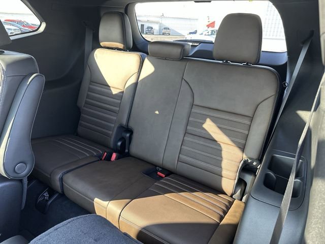 2026 GMC Acadia Denali Ultimate - Photo 28