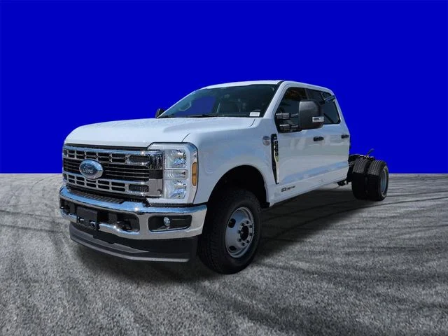 New 2026 White Ford XL image 8