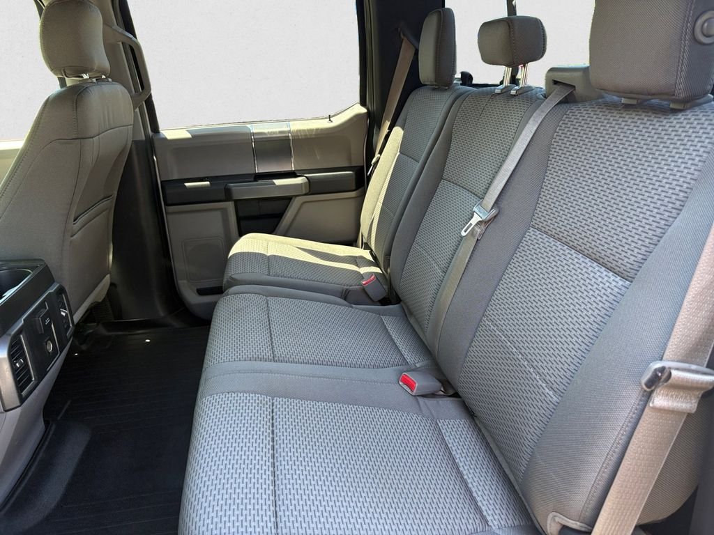 Used 2016 Silver Ford XLT image 16