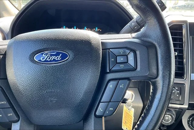 Used 2018 Shadow Black Ford XLT image 18