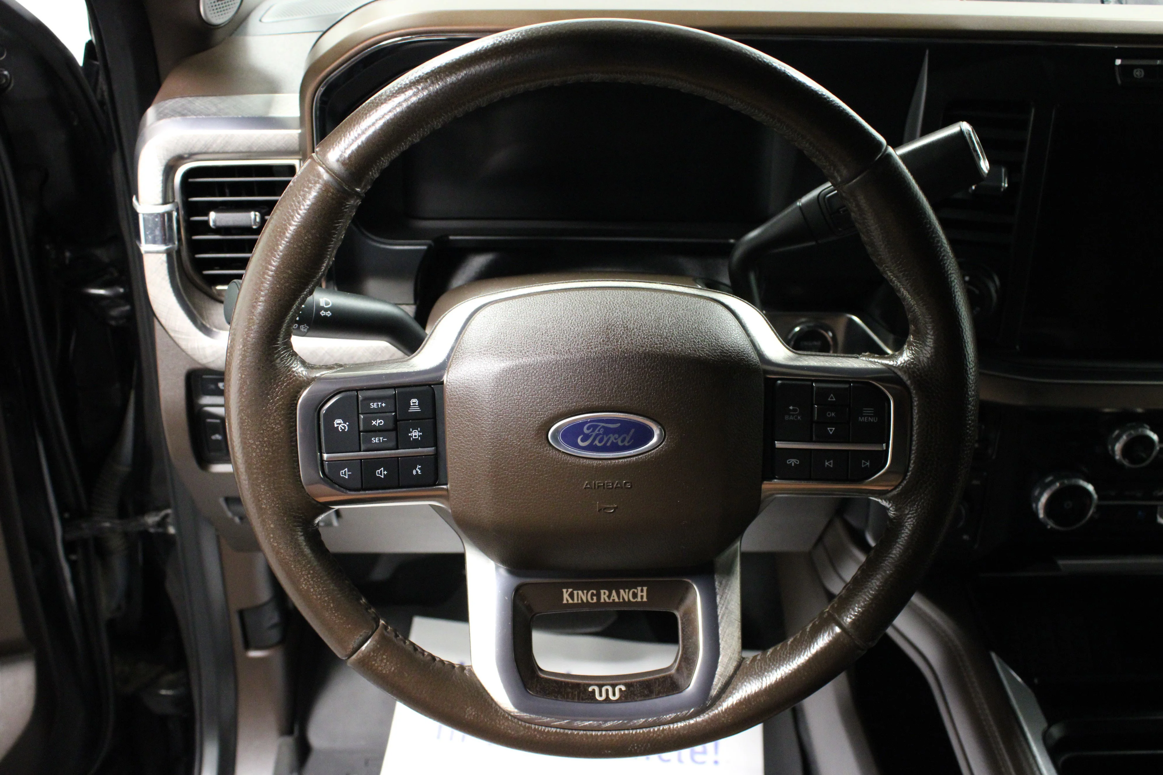 Used 2023 Agate Black Metallic Ford King Ranch image 17