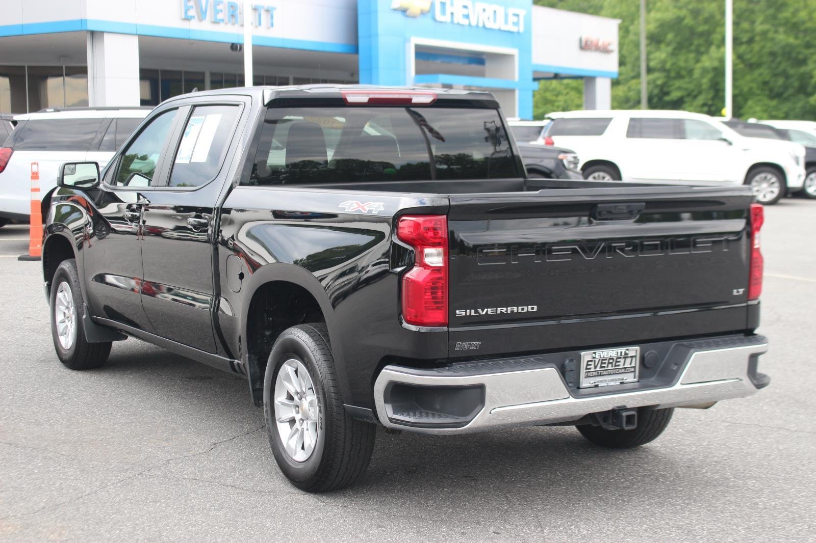 Used 2025 Black Chevrolet LT image 5